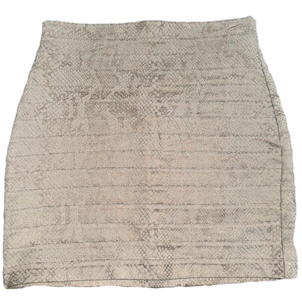 Ladies Express Skirt size 8